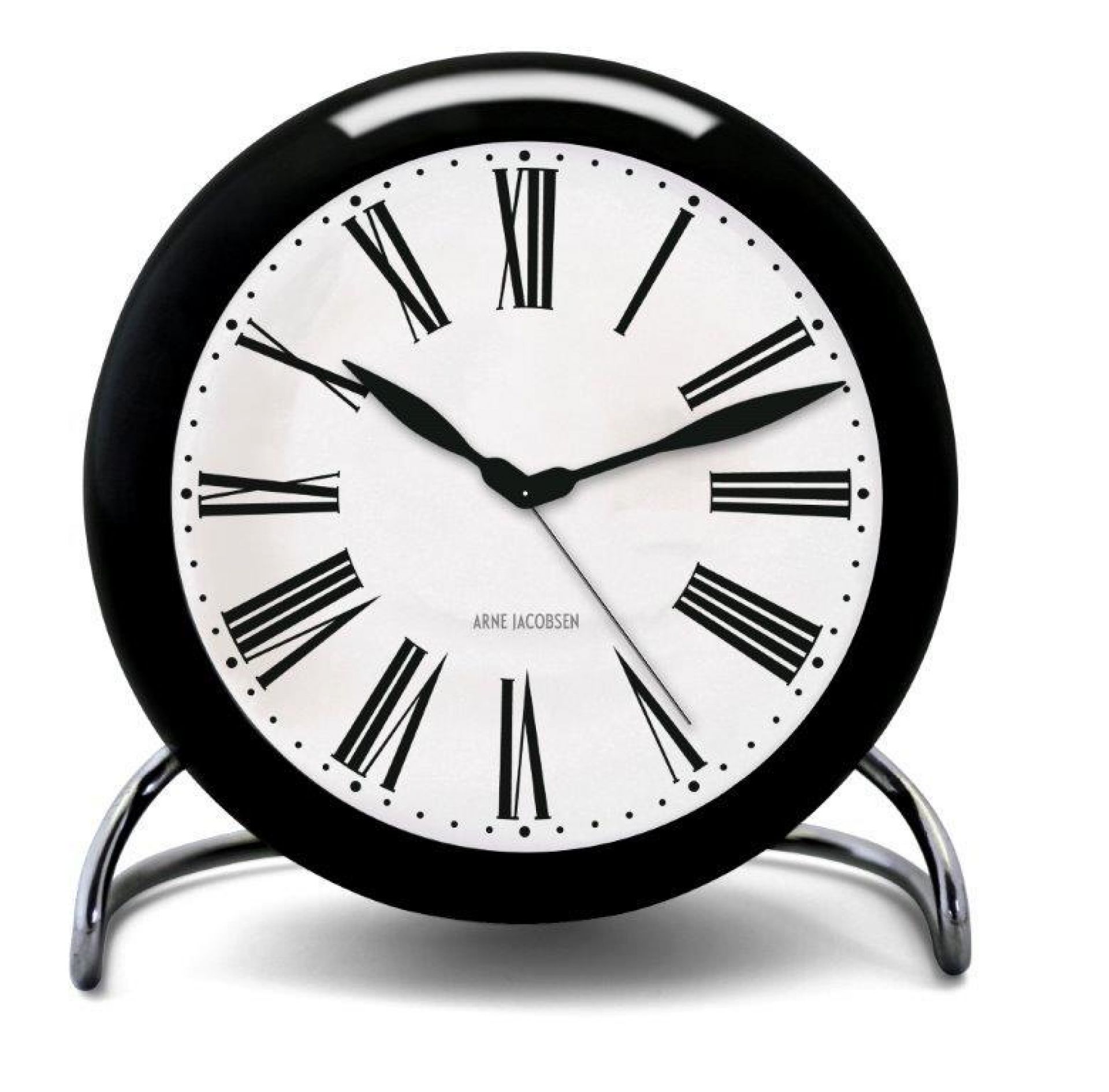 Roman Tischuhr von Rosendahl Timepieces: Schwarze, runde Tischuhr mit römischen Ziffern und silbernem Fuß.